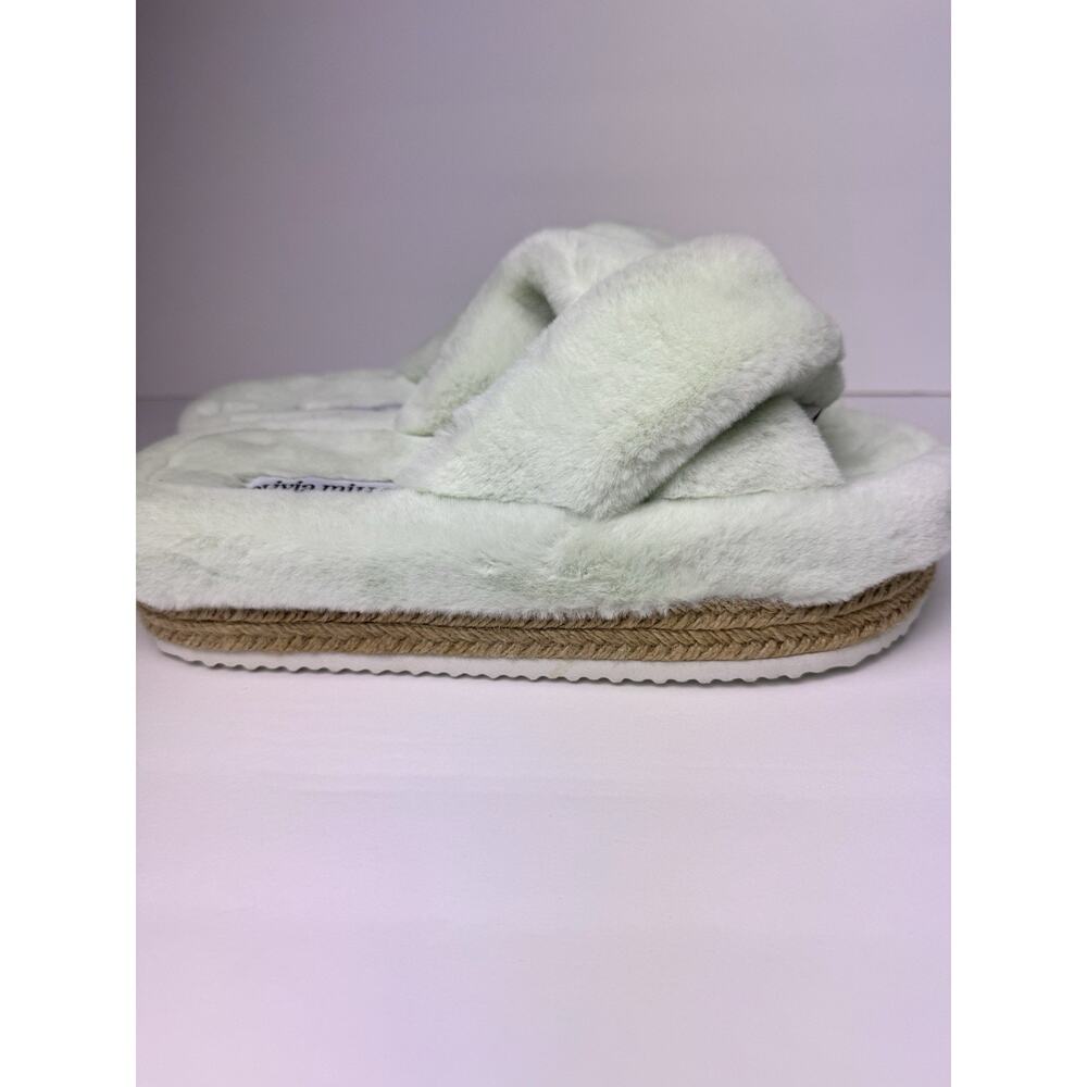 Olivia Miller Faux Fur Crossband Slippers Mint Green Open Toe Slide Size 10 - Picture 5 of 7